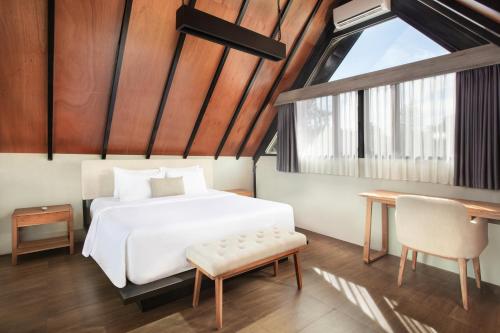 Ένα ή περισσότερα κρεβάτια σε δωμάτιο στο Villa Puri Gong 2, Private Pool Villa close to the beach in Bukit area