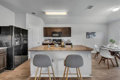 Køkken eller tekøkken på Marbella Lane - 3BR Pristine Home in Austin TX