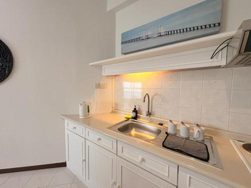 Køkken eller tekøkken på Penang Rainbow Paradise