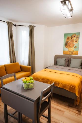 Villa Szent Imre - Private Rooms