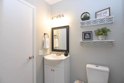 Et badeværelse på Urban Townhouse Retreat