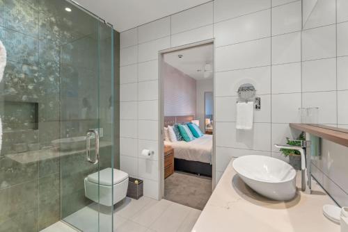 Phòng tắm tại Chic Central Penthouse 3BM with Spa