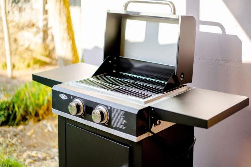 Gril dostupný pro hosty v prázdninového domu