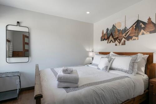 Giường trong phòng chung tại Condo Resort - Gondola 4 min walk -Terrace