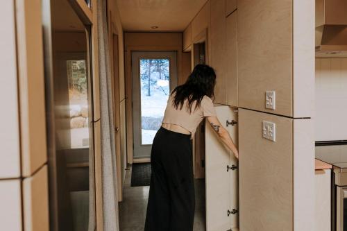 Ảnh trong thư viện ảnh của Canadian Classic - Spa - Sauna - Fire - Forest ở Val-David