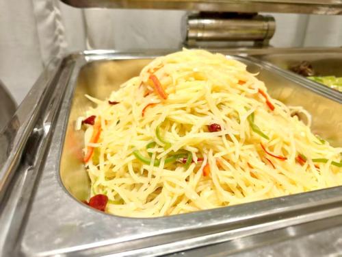 Jídlo v hotelu nebo okolí