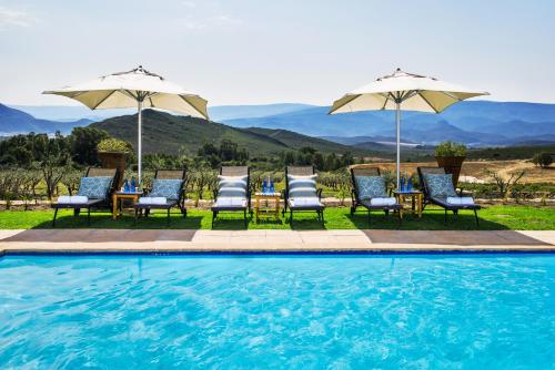 Πισίνα στο ή κοντά στο Galenia Estate