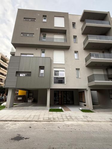 Thano's House 6-7