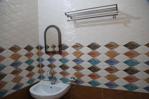 Koupelna v ubytování Yog Tapovan