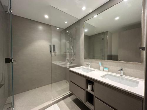 Koupelna v ubytování Grande-5703,2 BHK Down Town, Dubai