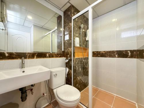 Koupelna v ubytování Family Hotel Khon Kaen - แฟมิลี่ โฮเทล ขอนแก่น