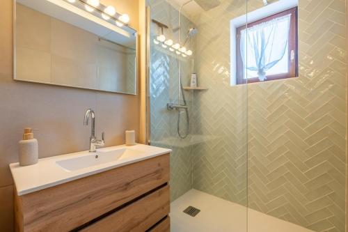 Koupelna v ubytování Cocon Moderne Balcon à Thônes Entre Lac et Montagnes