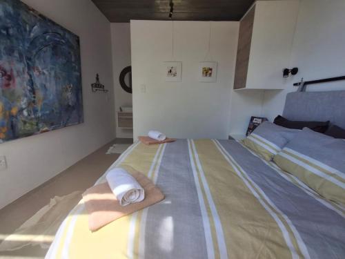 En eller flere senge i et værelse på Lakritz A Place of Experience through Art