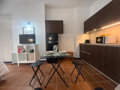 Cucina o angolo cottura di Apartamento Ajolí en hotel Puente Rey