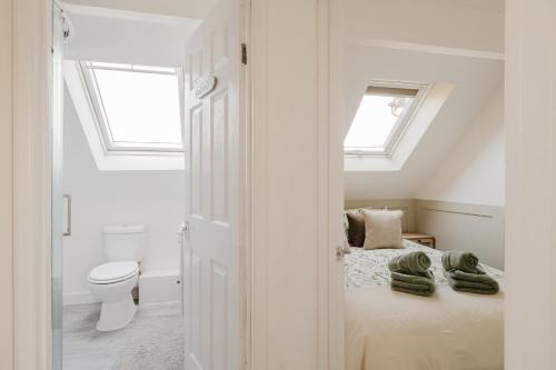 Koupelna v ubytování Stunning 2 Bedroom Home in Bourton-on-the-Water