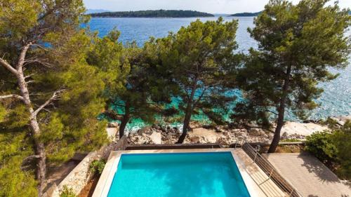 Waterfront Villa Dora by Villas Guide