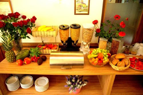 Jídlo v hotelu nebo okolí