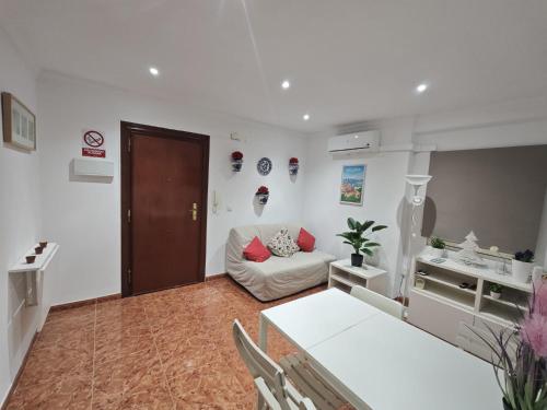 Apartamento 2 dormitorios en centro histórico de Málaga, junto a Plaza de la Merced