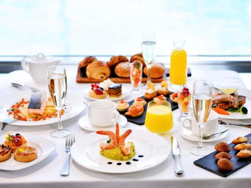 Φαγητό σε αυτό το ξενοδοχείο ή κάπου εκεί κοντά