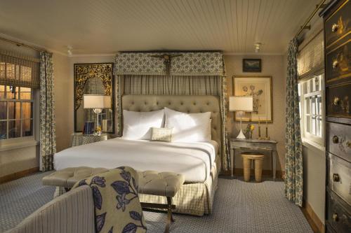 En eller flere senge i et værelse på Lake Austin Spa Resort - All Inclusive