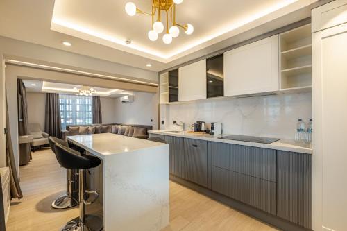 Køkken eller tekøkken på Get Royal Hotel & Spa