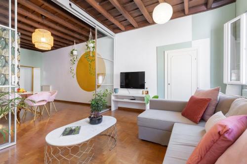 Cercle Apt - Homkeey Apartments