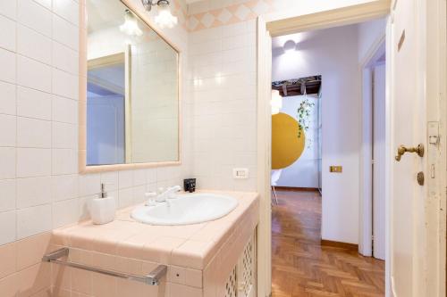 Cercle Apt - Homkeey Apartments