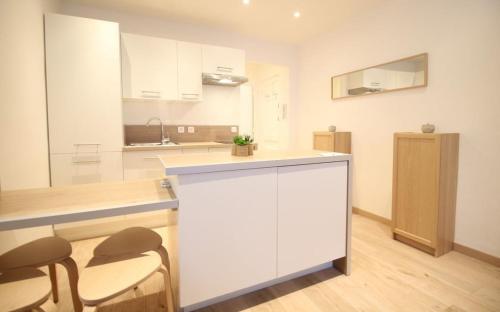 Lovely 1BR flat 15 min walk from La Croisette