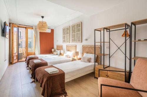 The Collection Barcelona - Paseo de Gracia 5BD and 3BTH for 10 with Terrace