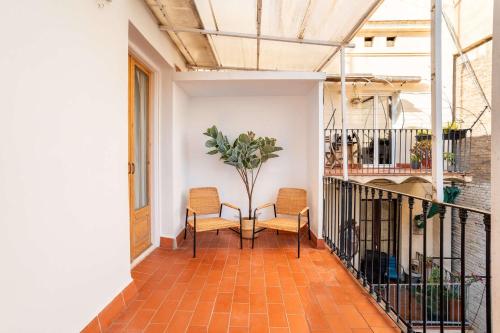 The Collection Barcelona - Paseo de Gracia 5BD and 3BTH for 10 with Terrace