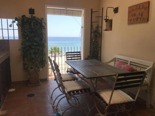 BEACH PENTHOUSE - HappyVila