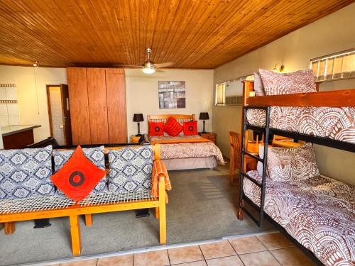 Ένα ή περισσότερα κρεβάτια σε δωμάτιο στο Tula@159