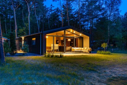 Design bungalow met wellness in parkbos