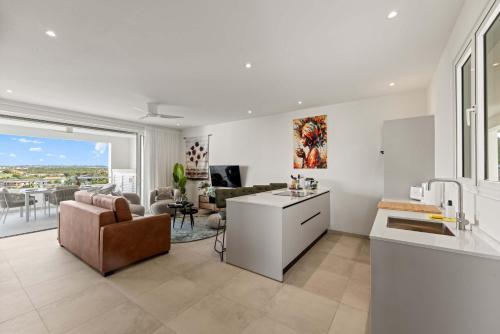 Køkken eller tekøkken på Tidal Tranquility - Aquamarine 3