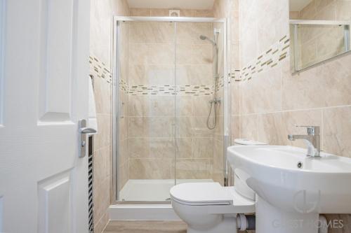 Et badeværelse på Guest Stays - Bridge Street Studio 3