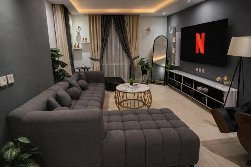 Χώρος καθιστικού στο Presidential Two Bedrooms Suite In Gold Crest Residency- DHA Phase 4 Lahore