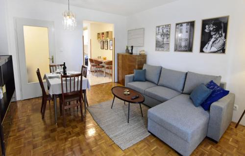 Charming flat close to beach