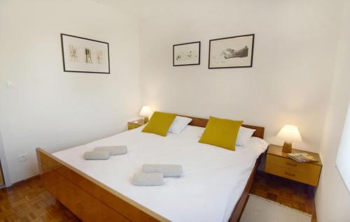 Charming flat close to beach