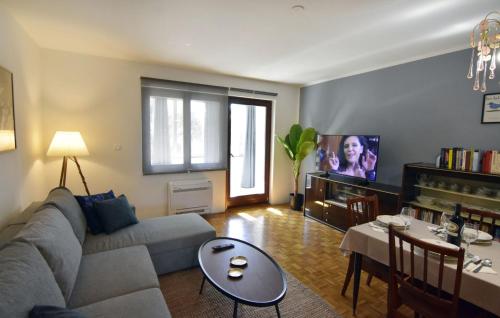 Charming flat close to beach