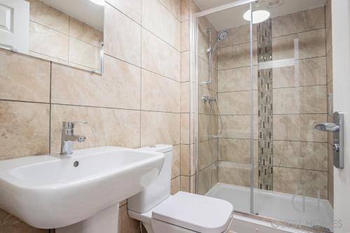 Et badeværelse på Guest Stays - Bridge Street Studio 2