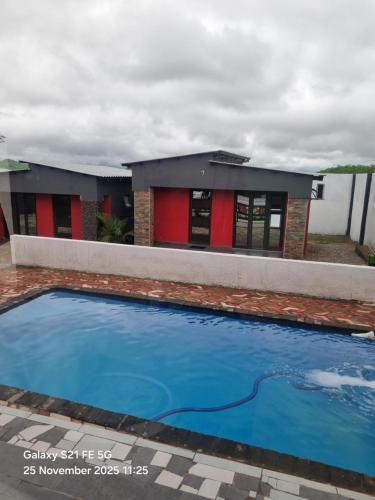 Hồ bơi trong/gần Vegas guest house