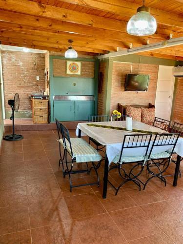 Billede fra billedgalleriet på CASA MUNAY con piscina y parking i Villa Cura Brochero