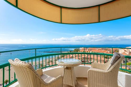 Renovated Panoramic Seaview Las Vistas Beach Studio
