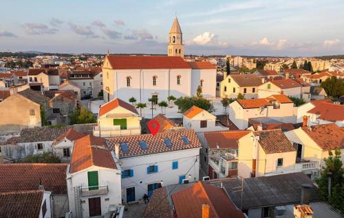 Cảnh Biograd na Moru hoặc tầm nhìn thành phố từ căn hộ