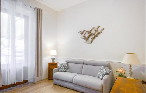 1 Bedroom Lovely Apartment In Firenze