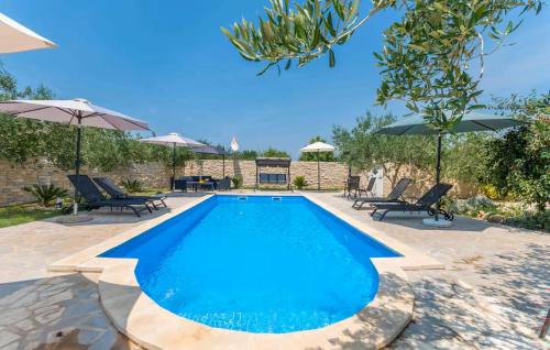 Amazing Apartment In Biograd Na Moru