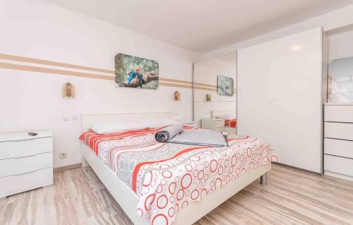 Lovely Apartment In Biograd Na Moru