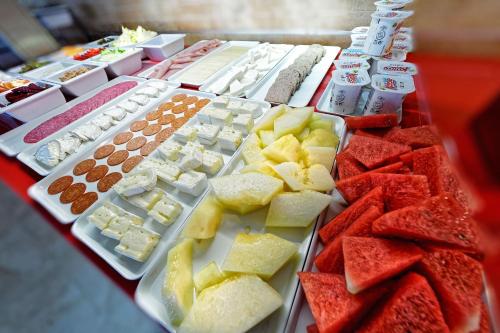 a buffet of different types of food on a table at Bahia Blanca in Puerto Rico de Gran Canaria