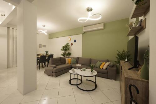 Green & Grey Family Suite 100 m Thessaloniki Cente