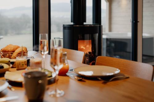 Đồ ăn tại/gần nhà gỗ